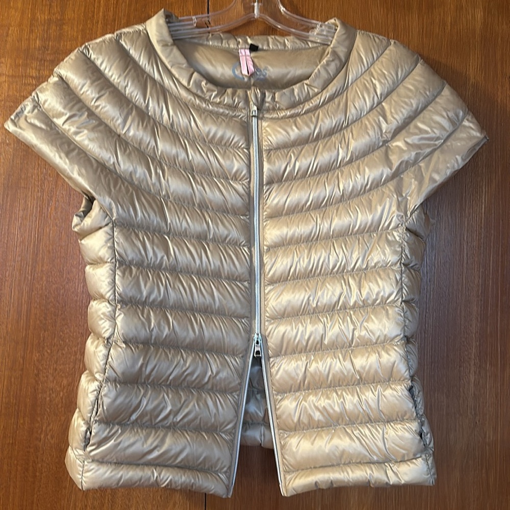 Cotes of London Women’s THE ST IVES | DOWN VEST METALLIC GOLD, packable large